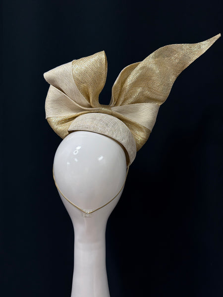 Gold Bow Pillbox
